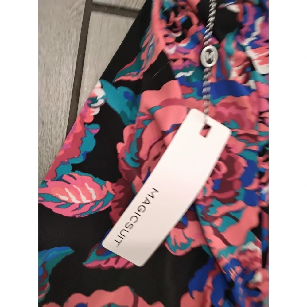 Magicsuit Women Black Floral High Neck One Piece Swimsuit Size 12 6017820 New - Picture 5 of 8